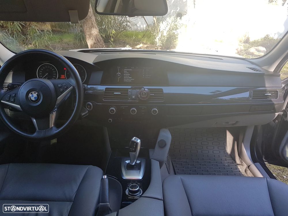 BMW 520 dA Executive - 8