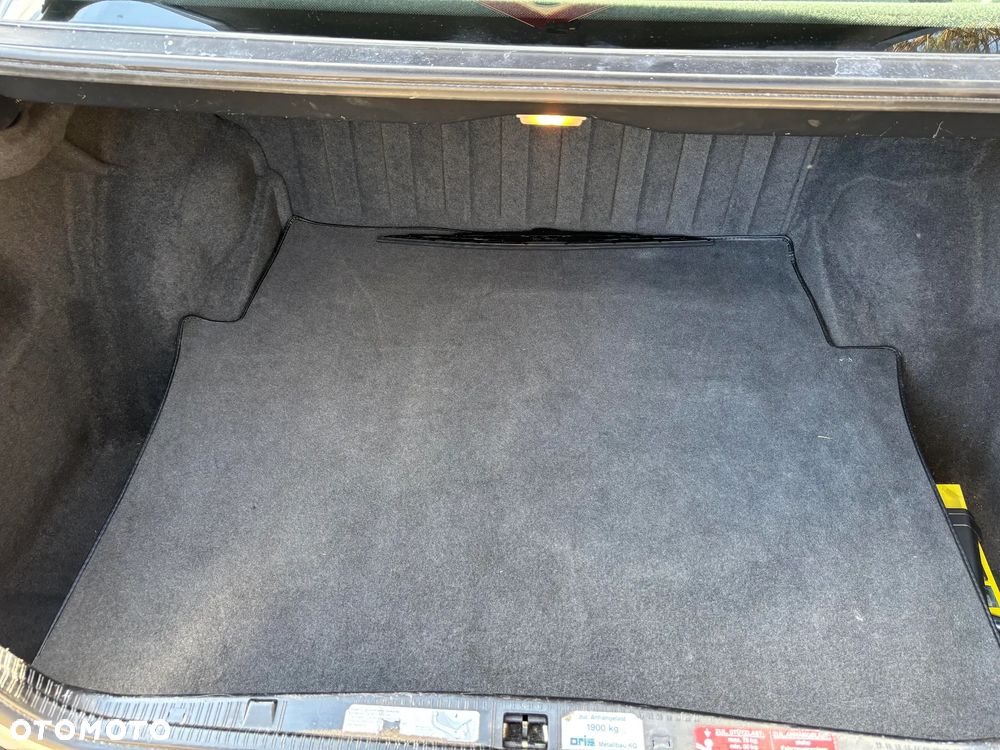 Mercedes-Benz Klasa E - 29