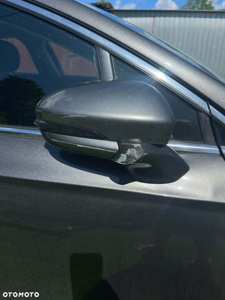Ford Mondeo 2.0 TDCi Titanium PowerShift - 8