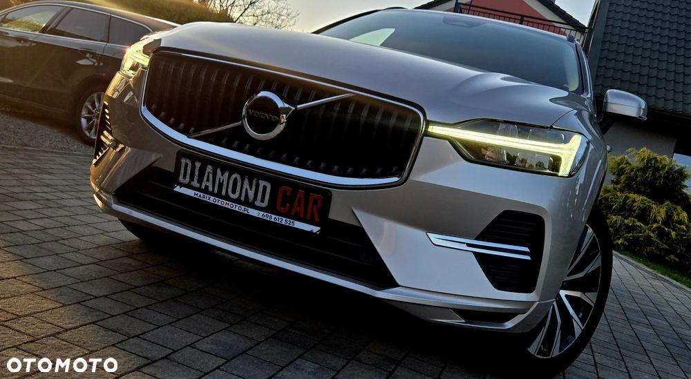 Volvo XC 60 B4 D Geartronic Momentum Pro - 1