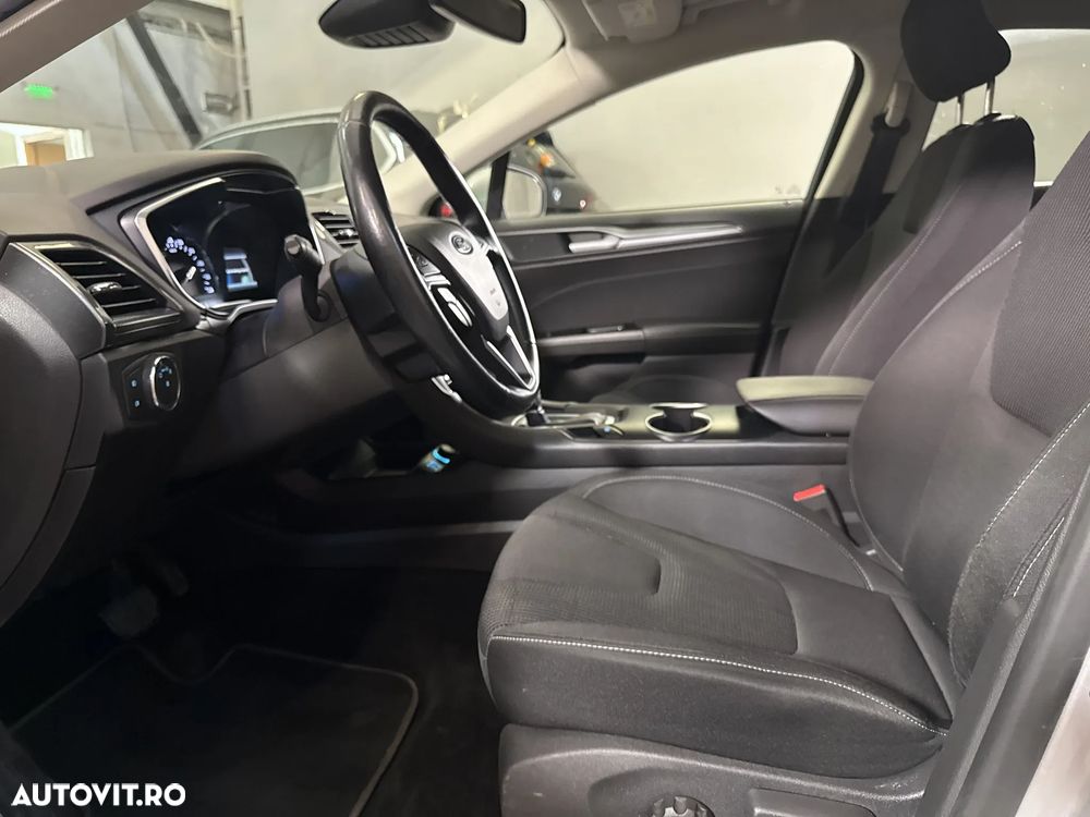 Ford Mondeo - 24
