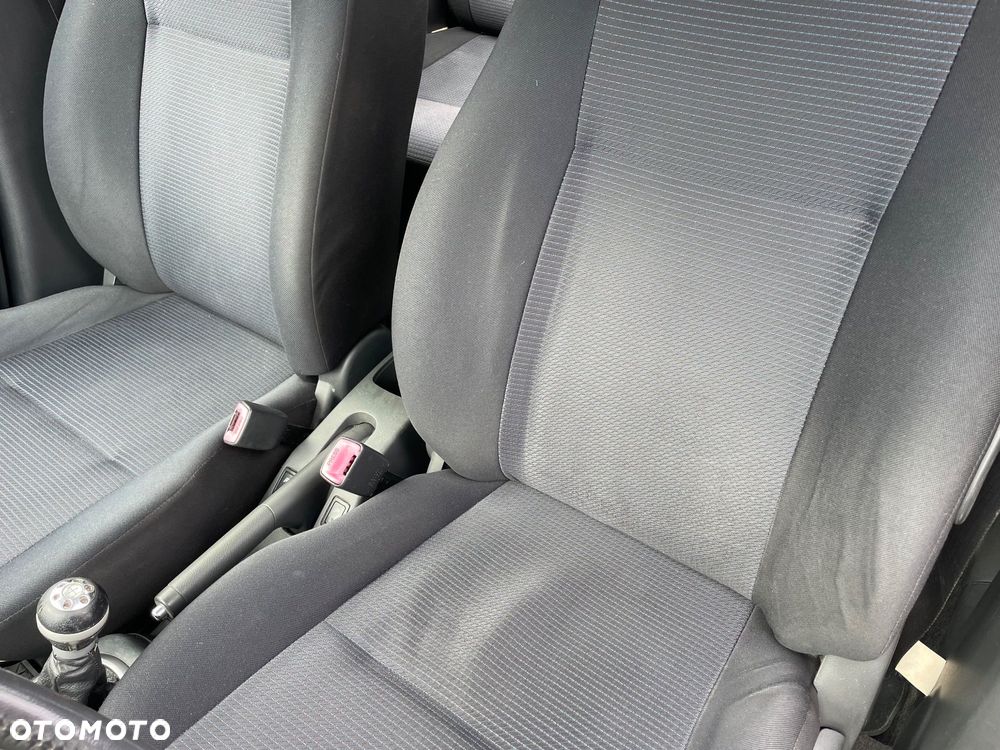 Suzuki Swift 1.3 Black and White - 9