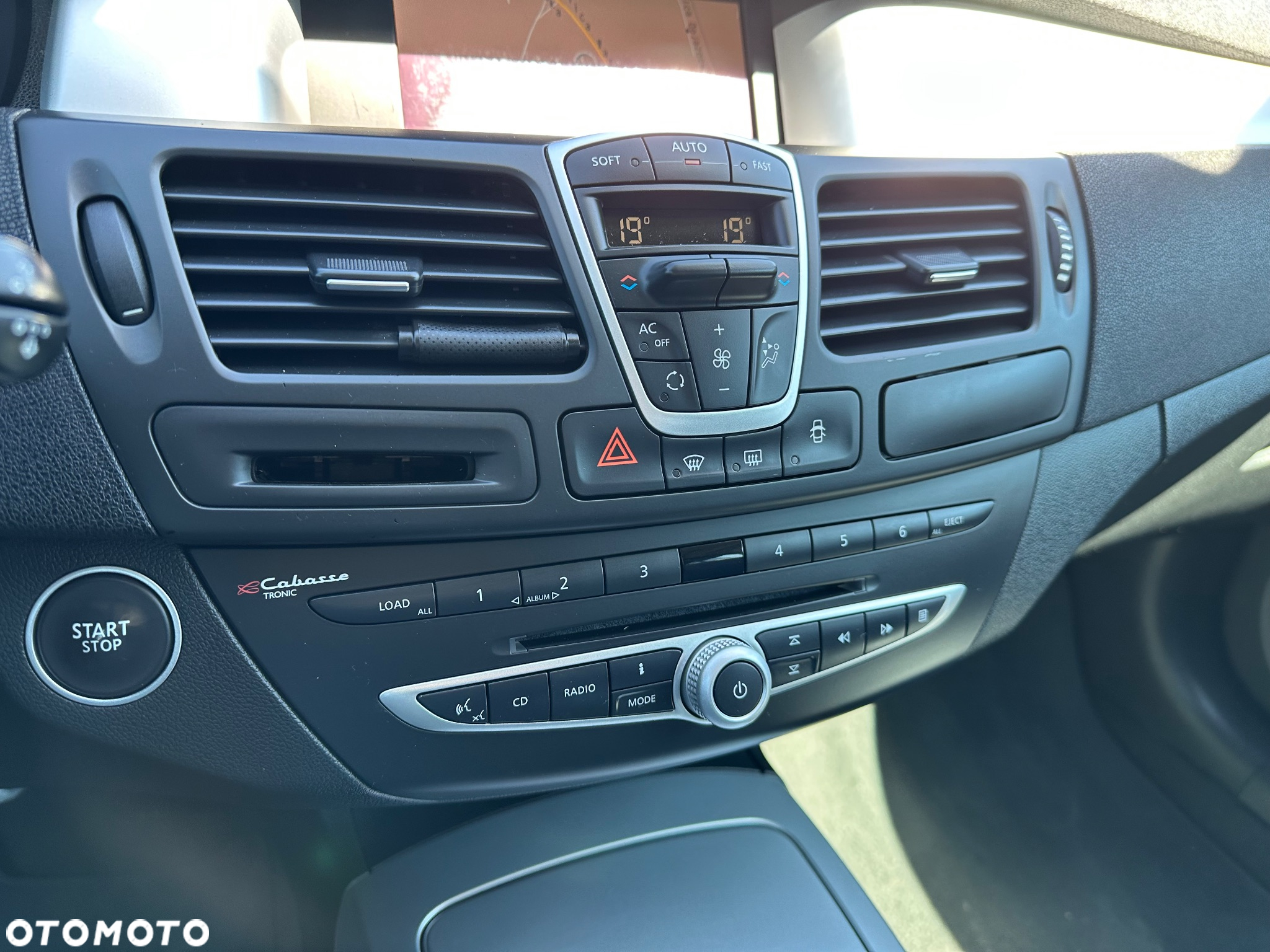 Renault Laguna Grandtour 2.0 dCi FAP GT - 34