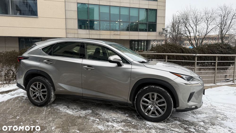 Lexus NX - 4
