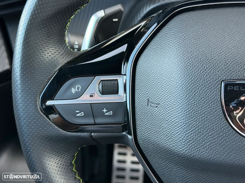 Peugeot 2008 1.2 PureTech GT EAT8 - 21