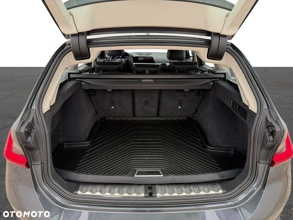 BMW Seria 3 - 12