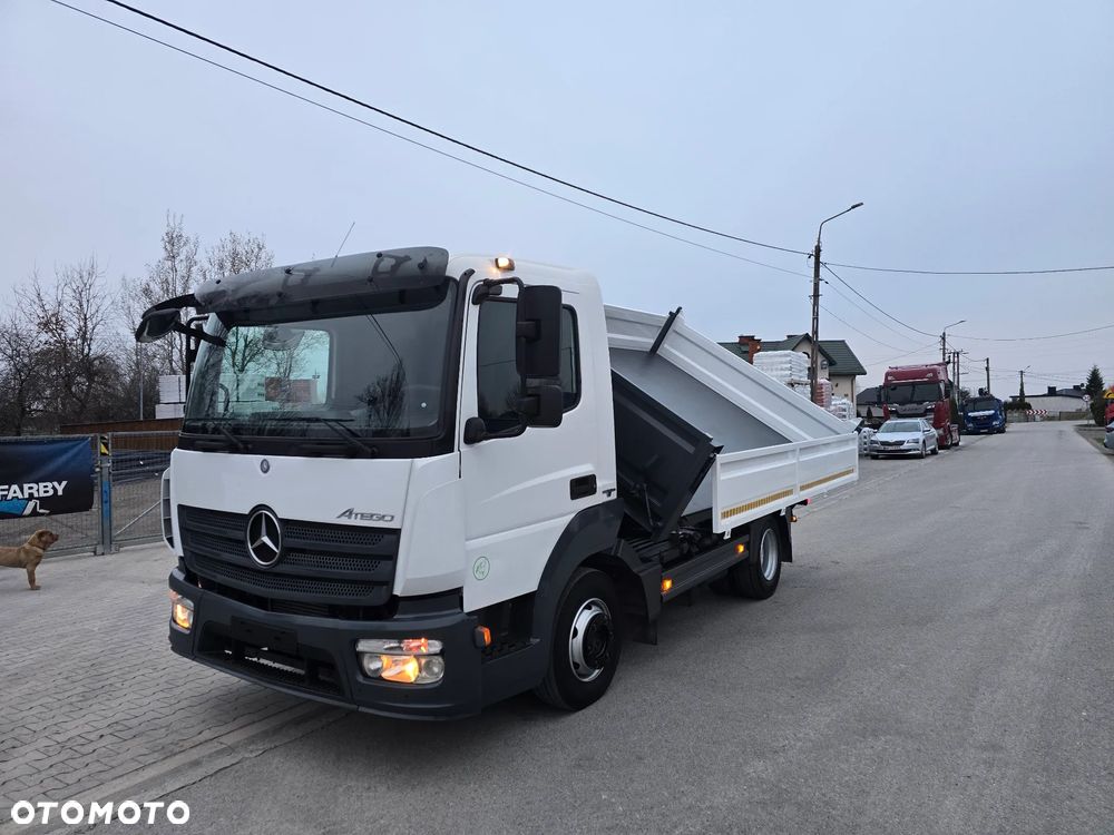 Mercedes-Benz Atego/Wywrotka/Manual/Blokada mostu - 33