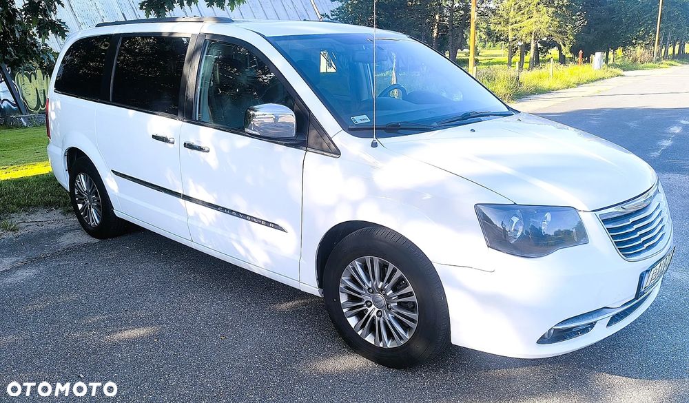 Chrysler Town & Country 3.6 Touring - 1