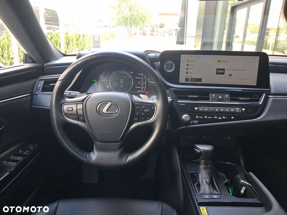 Lexus ES 300h Business Edition - 15