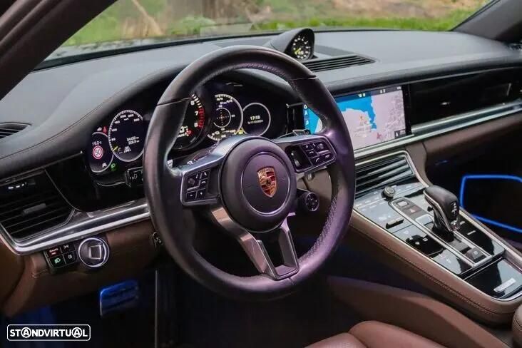 Porsche Panamera 4 E-Hybrid - 10