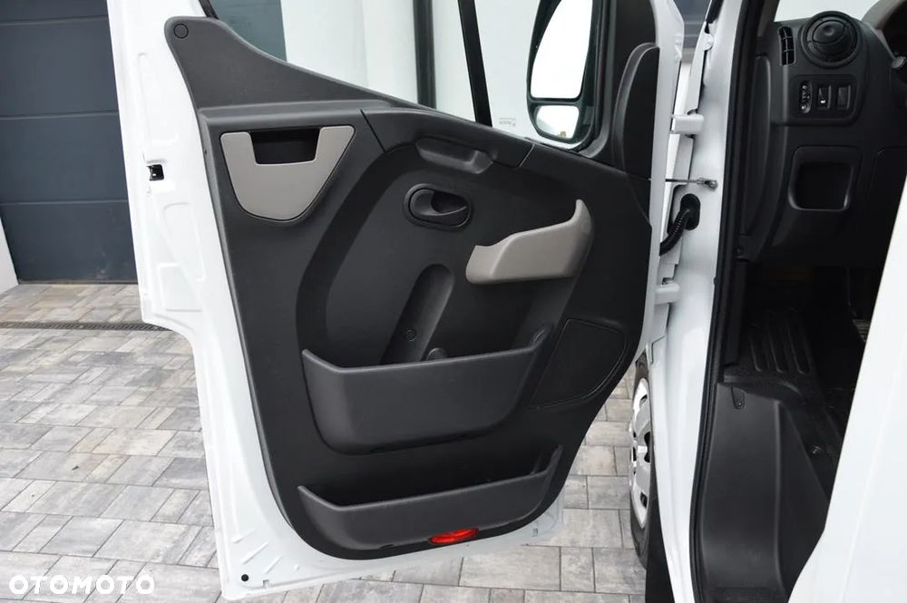 Renault Master - 24