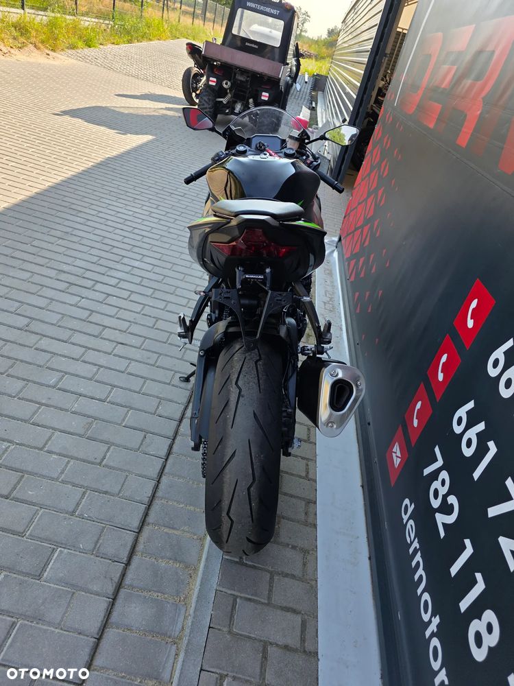 Kawasaki ZX - 16