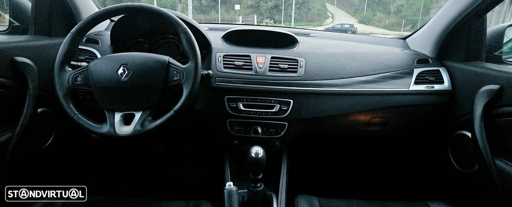 Renault Mégane 1.5 dCi Dynamique S - 8