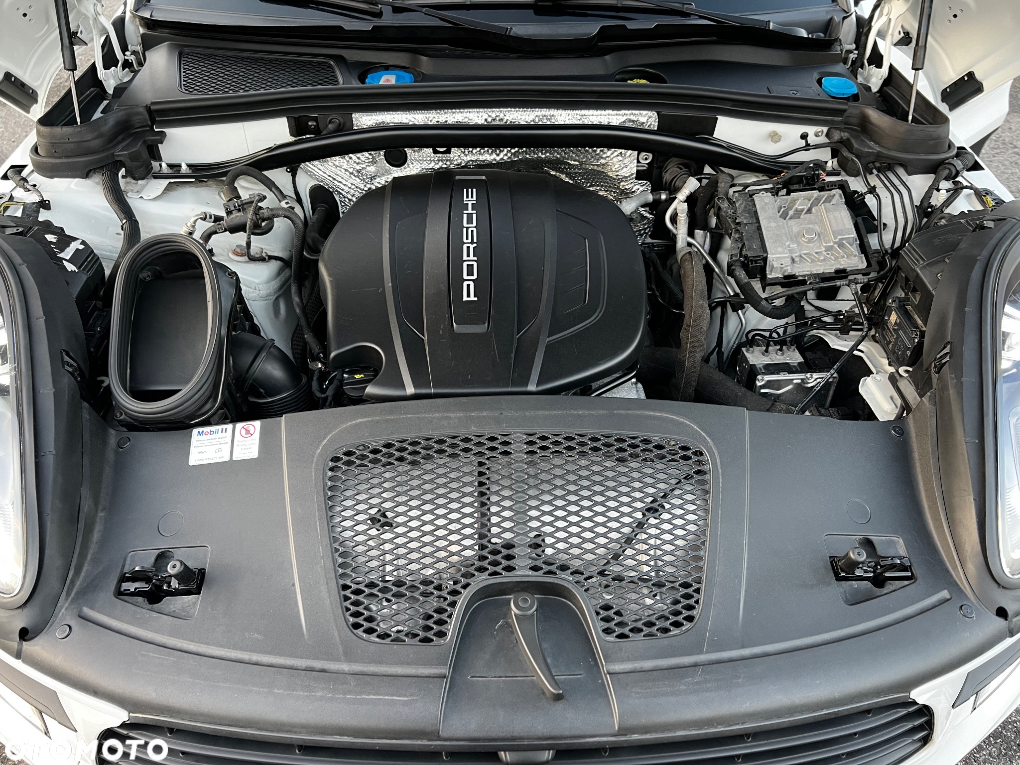 Porsche Macan - 18