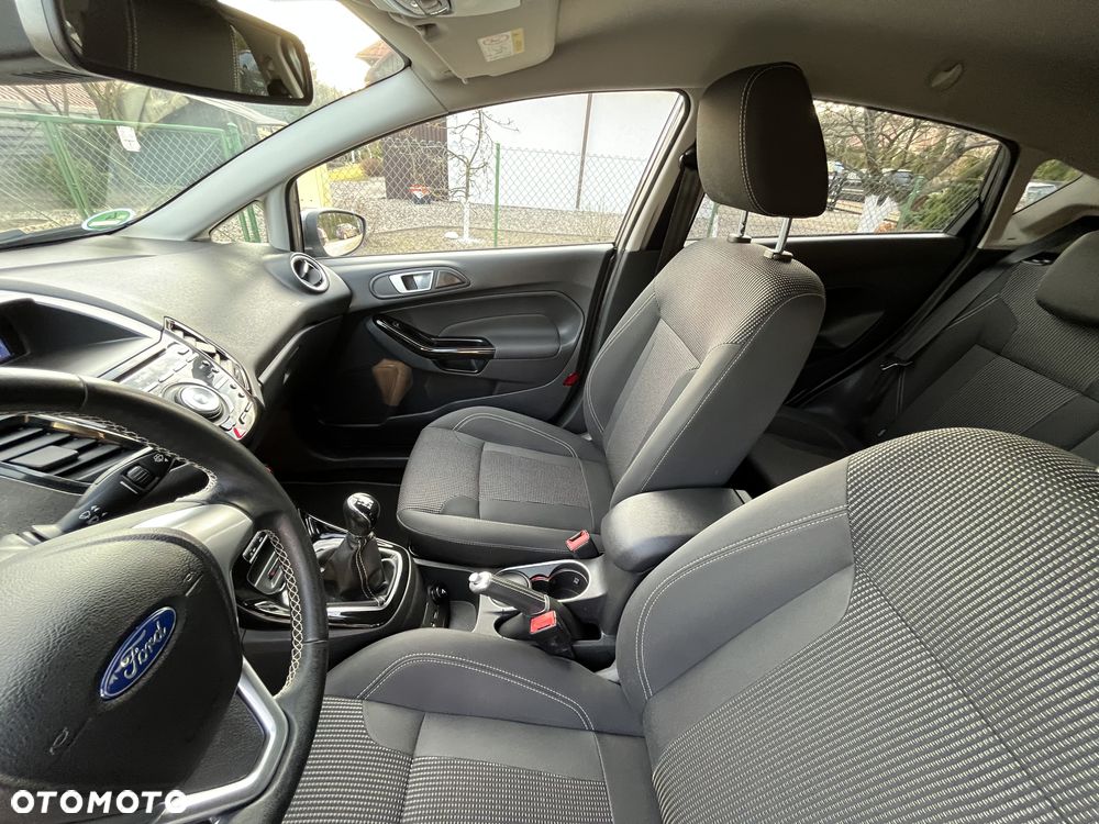 Ford Fiesta 1.0 EcoBoost S&S TITANIUM - 6