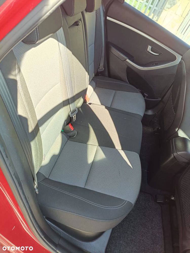 Hyundai i30 1.4 Trend - 10