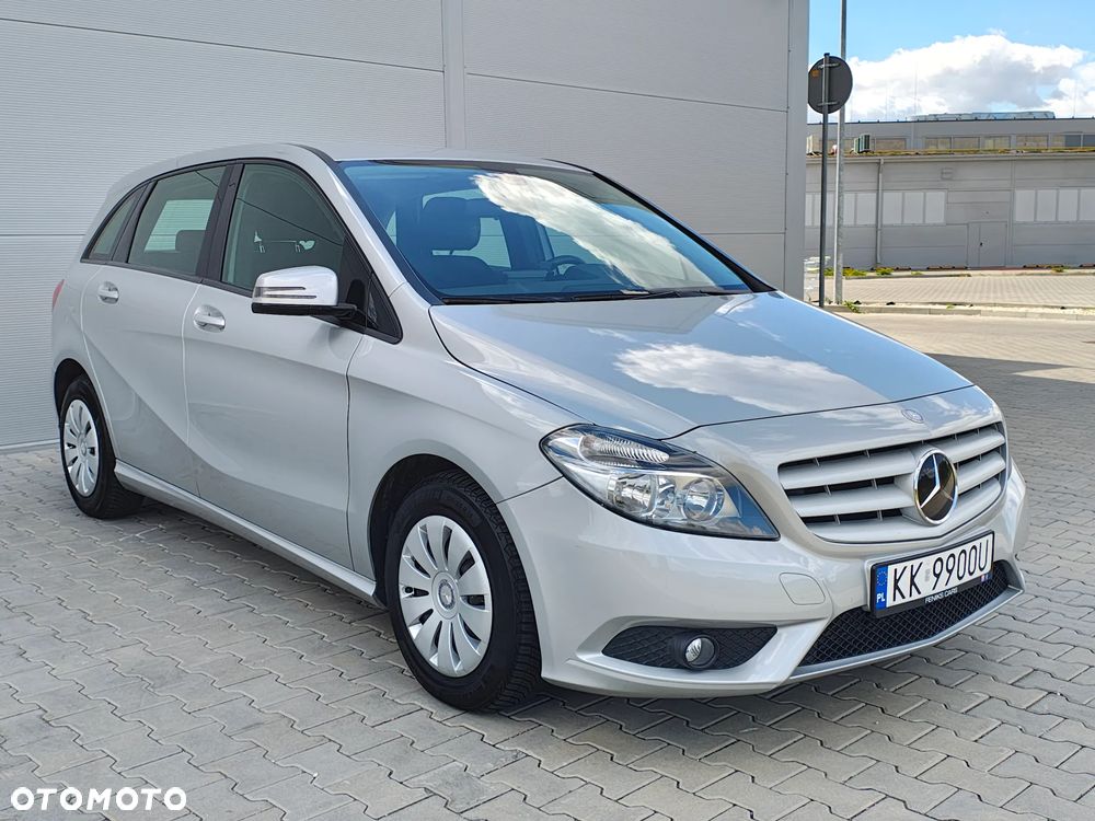 Mercedes-Benz Klasa B 180 (BlueEFFICIENCY) 7G-DCT - 2