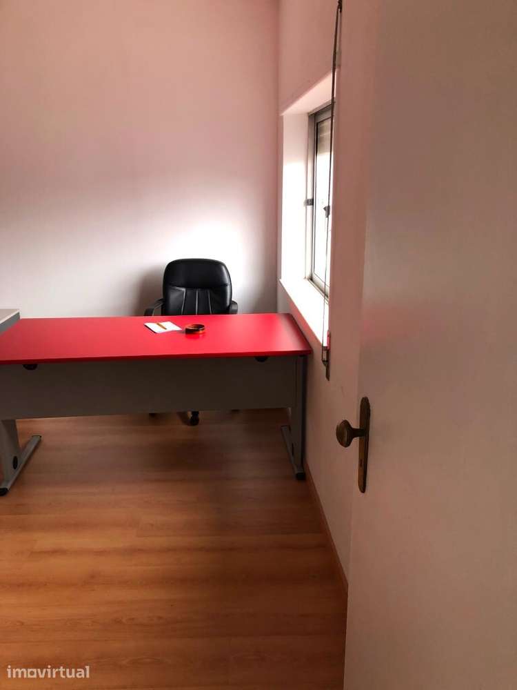 Arrenda-se Escritório no centro da Vila de Prado - Grande imagem: 5/10