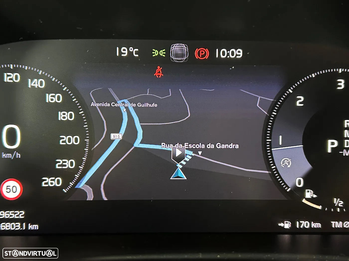 Volvo XC 40 2.0 D3 Momentum Plus Geartronic - 43