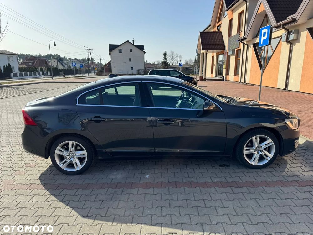 Volvo S60 T5 Geartronic Momentum - 4