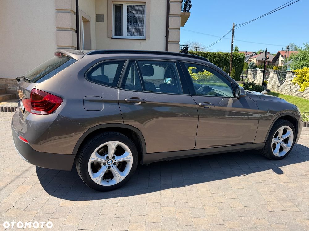 BMW X1 sDrive20d xLine - 17