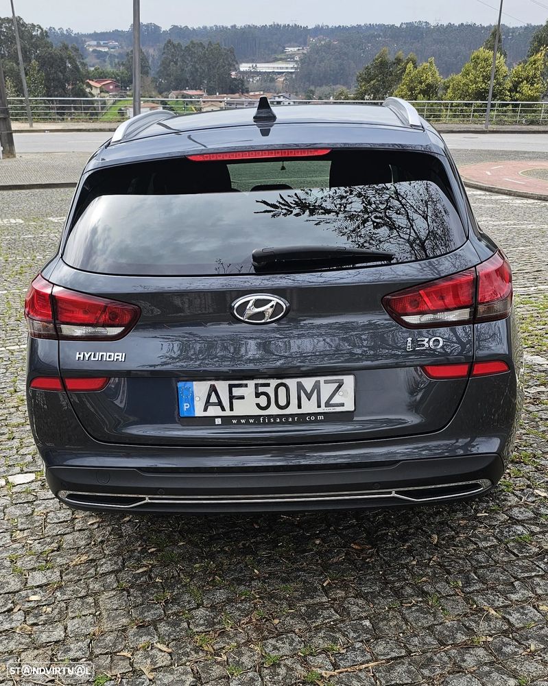 Hyundai i30 SW 1.6 CRDI 48V-Hybrid Trend - 8