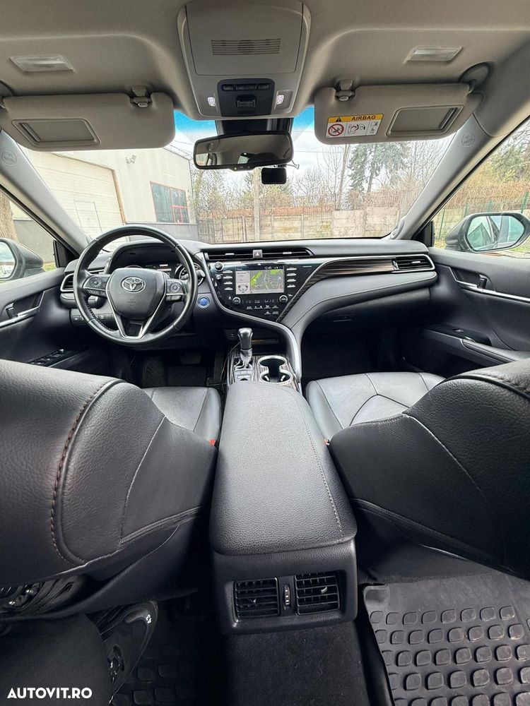 Toyota Camry 2.5 Dynamic - 15