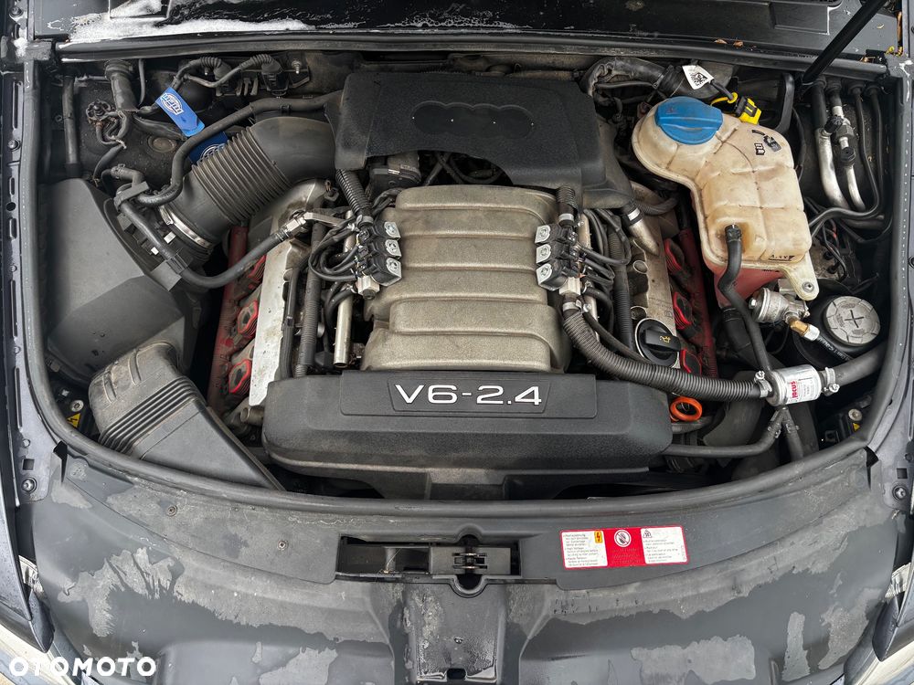 Audi A6 Limousine 2.4 - 4