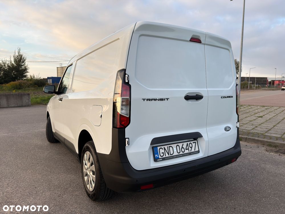Ford Transit Courier - 7