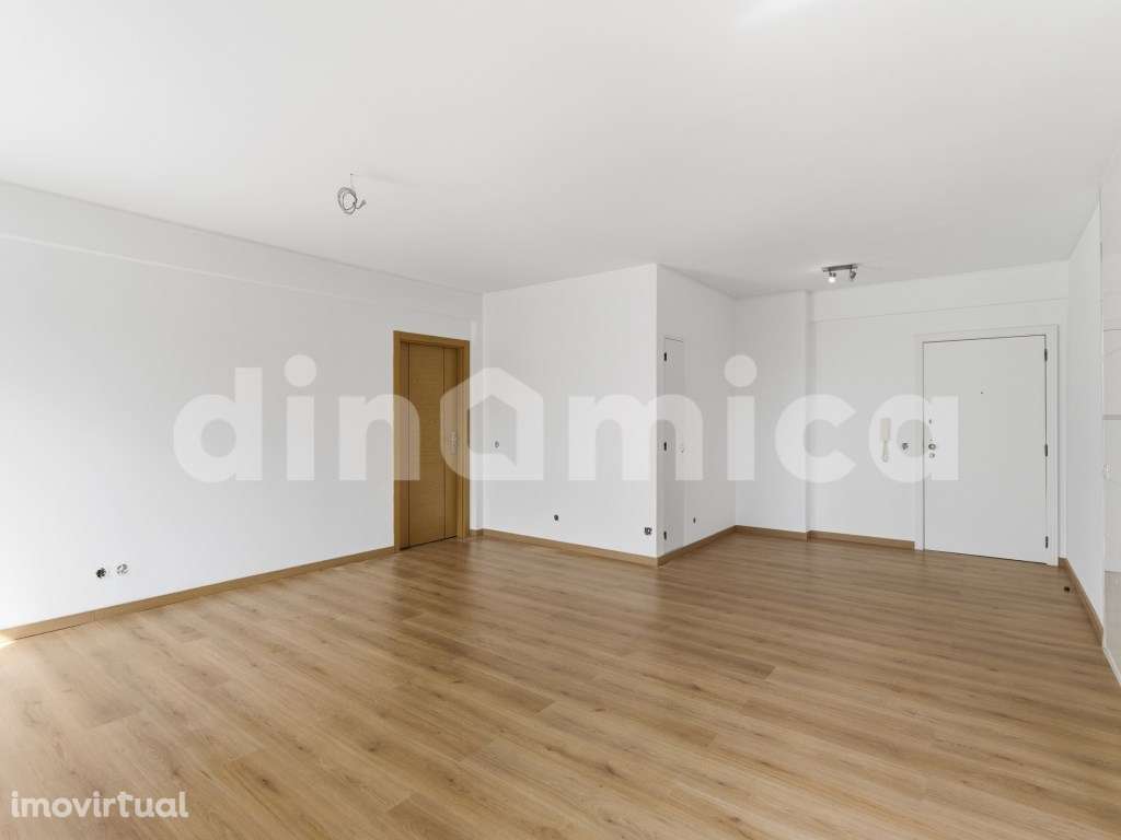 T3 no Centro de Famalicão - Pronto a Habitar - Grande imagem: 2/22