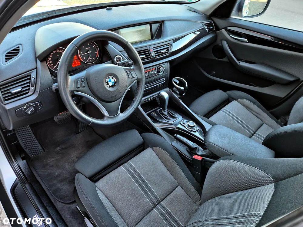 BMW X1 xDrive20d - 8