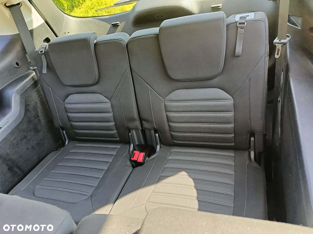 Ford Galaxy 2.0 TDCi Titanium - 34