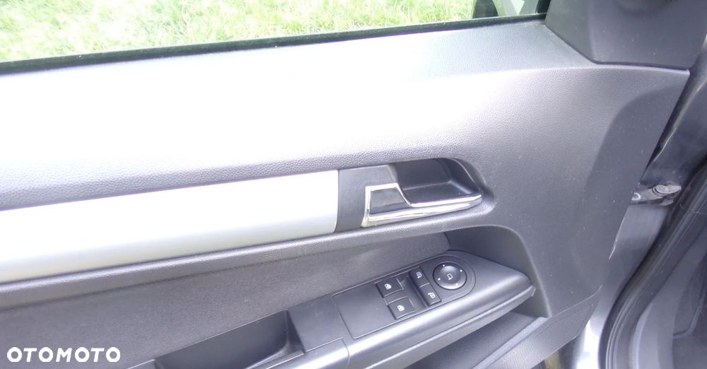 Opel Astra 1.7 CDTI DPF (119g) Edition 111 Jahre - 12