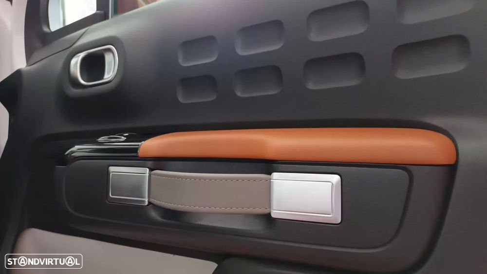 Citroën C3 1.2 PureTech Shine - 50