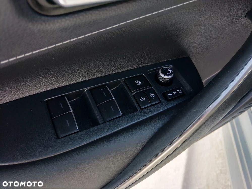 Toyota Corolla - 10