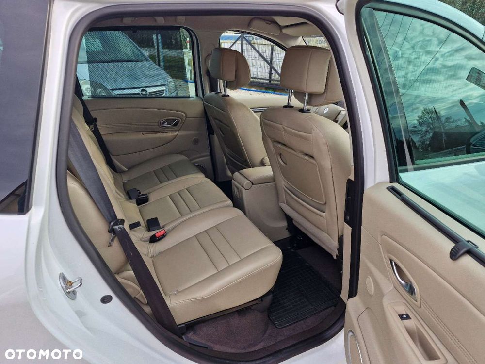 Renault Scenic - 21