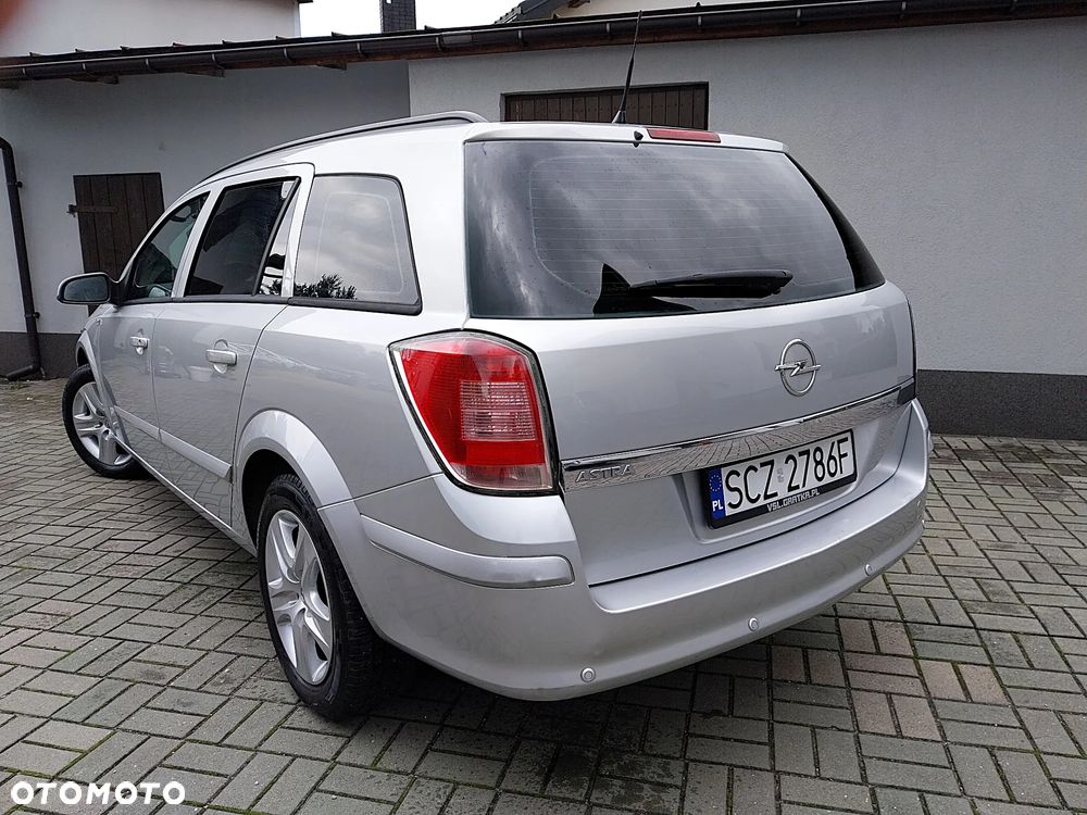 Opel Astra 1.6 Caravan Edition - 3