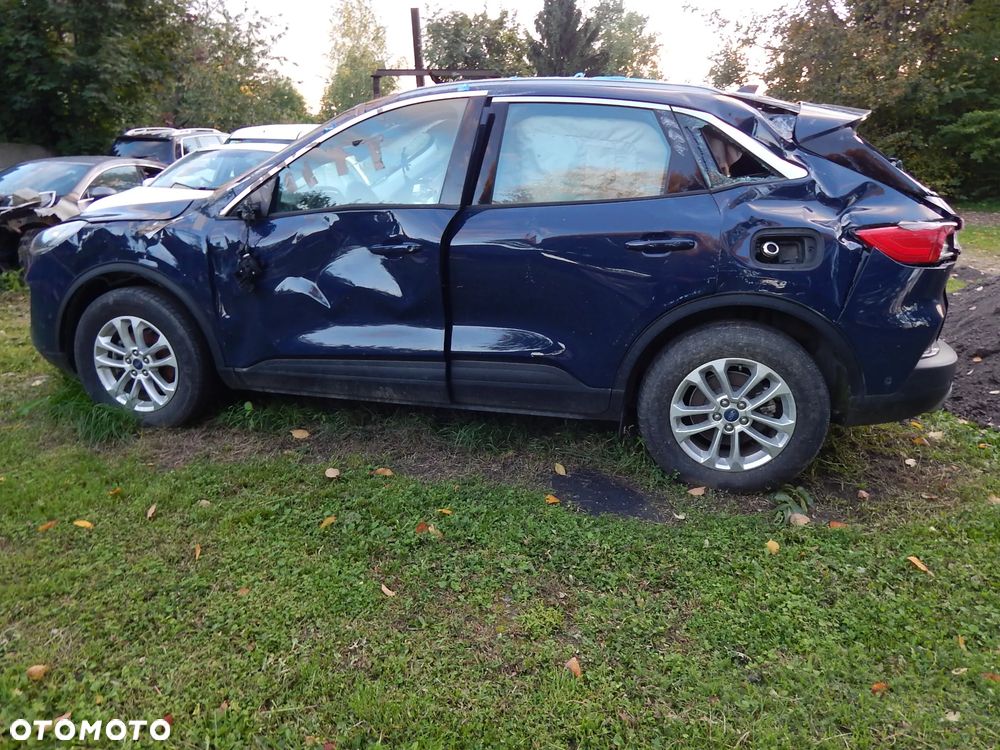 Ford Kuga - 5