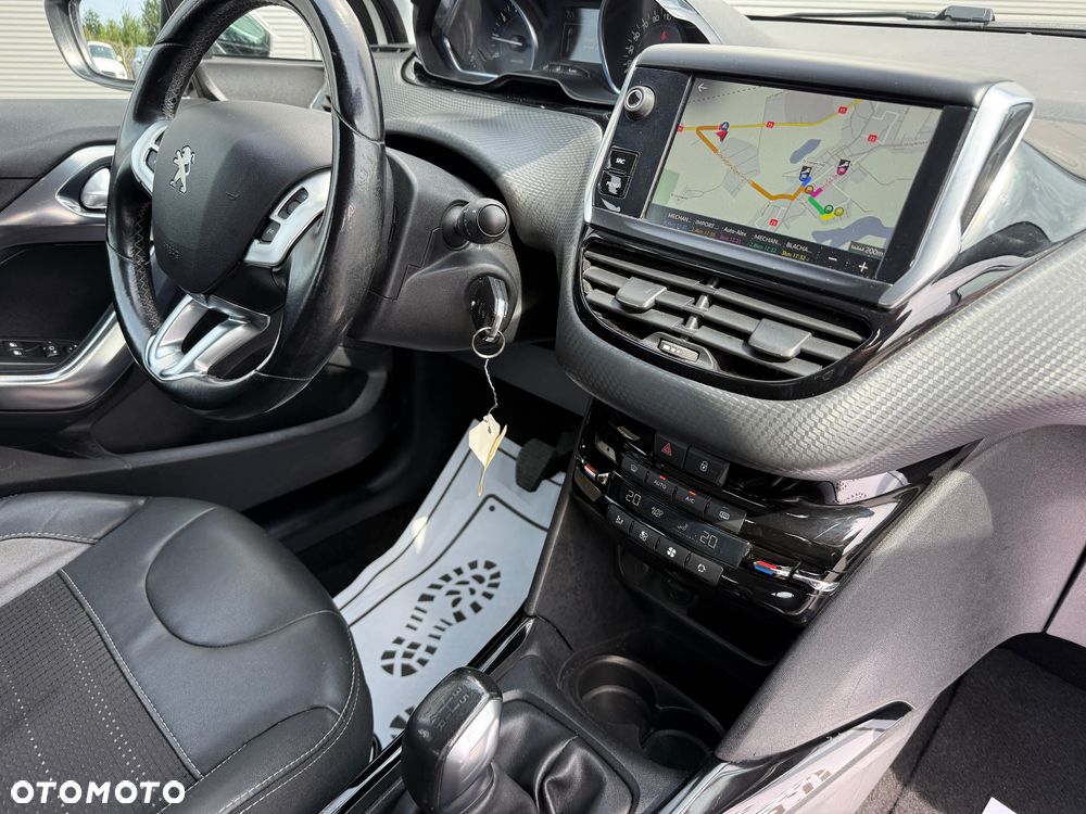 Peugeot 2008 PureTech 110 Stop&Start Allure - 17