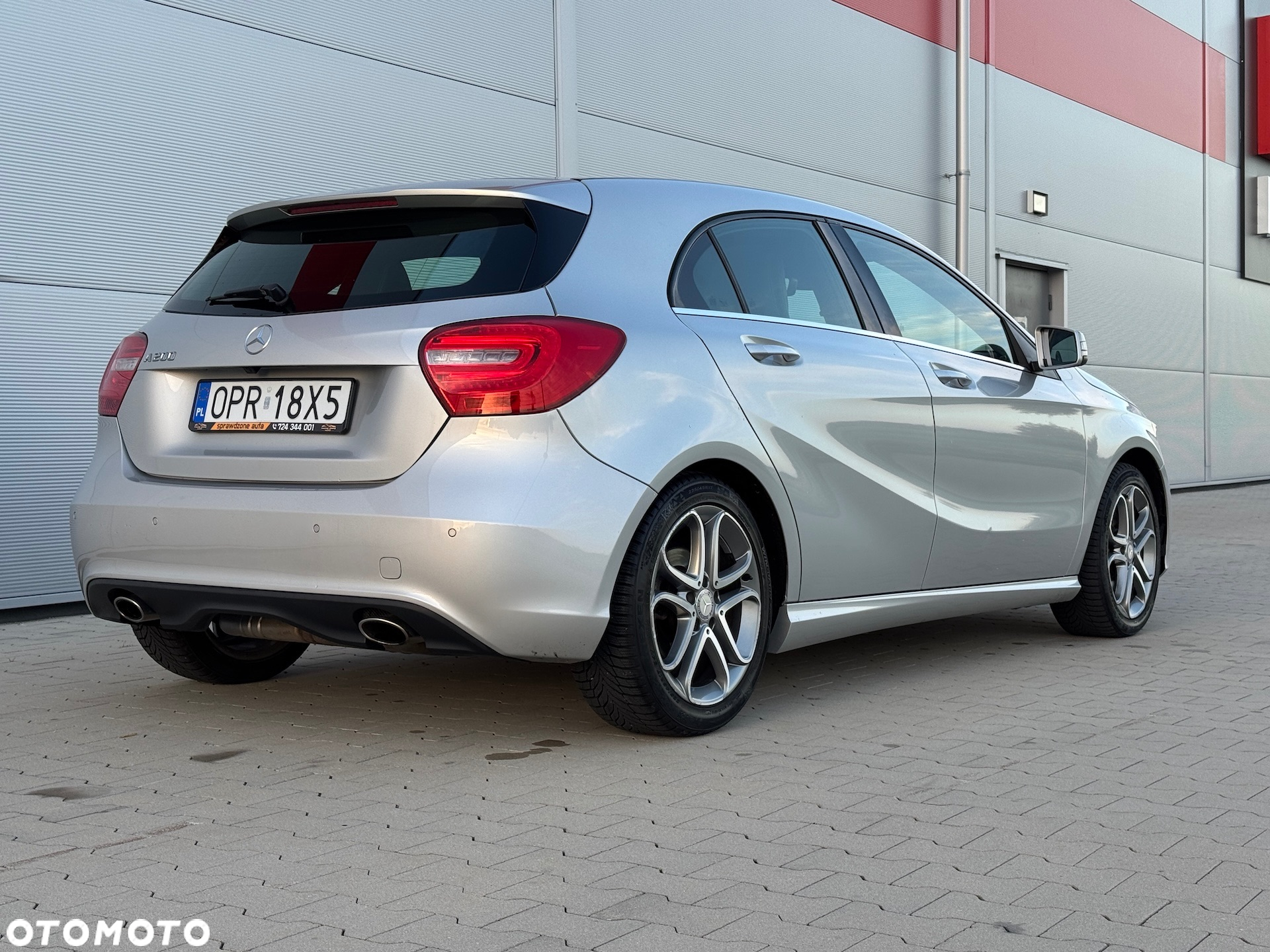 Mercedes-Benz Klasa A 200 (BlueEFFICIENCY) Urban - 3