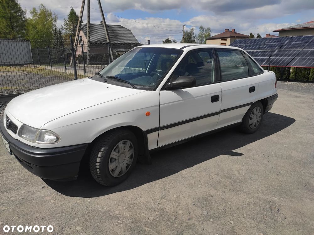 Opel Astra 1.4 GL - 6