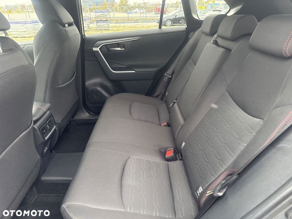 Toyota RAV4 - 18