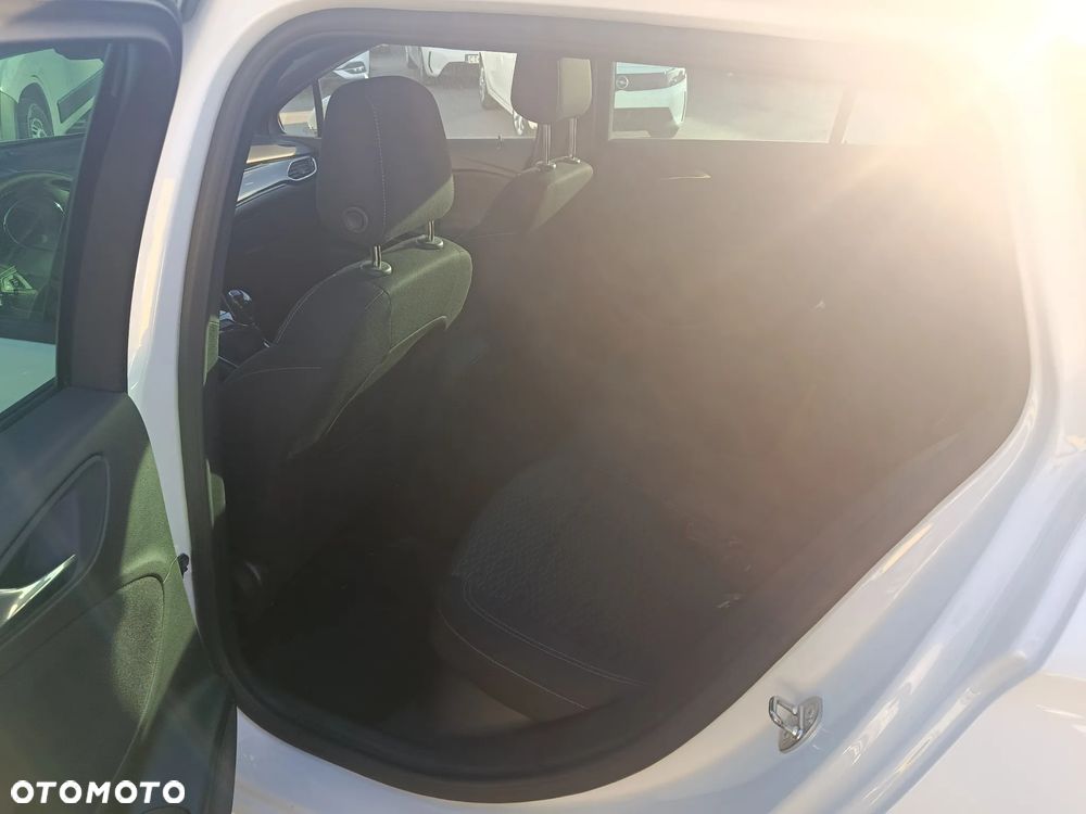 Opel Astra V 1.6 CDTI Dynamic S&S - 9