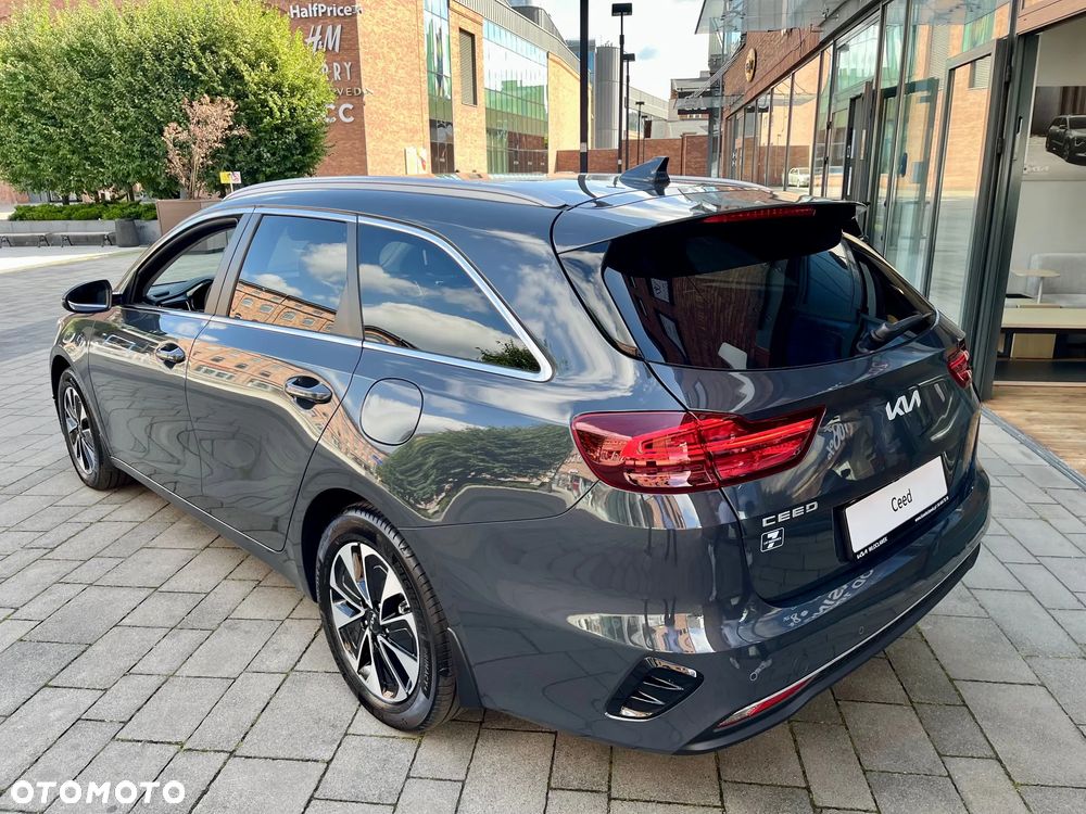 Kia Ceed 1.5 T-GDI Tribute DCT - 10