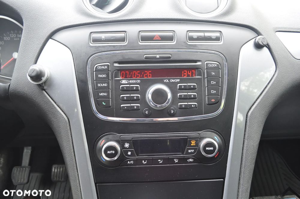 Ford Mondeo 2.0 TDCi Trend - 12
