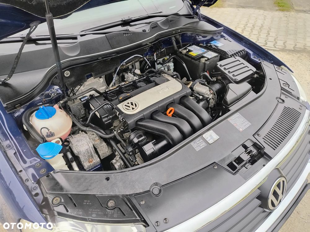 Volkswagen Passat Variant 2.0 FSI Individual - 12