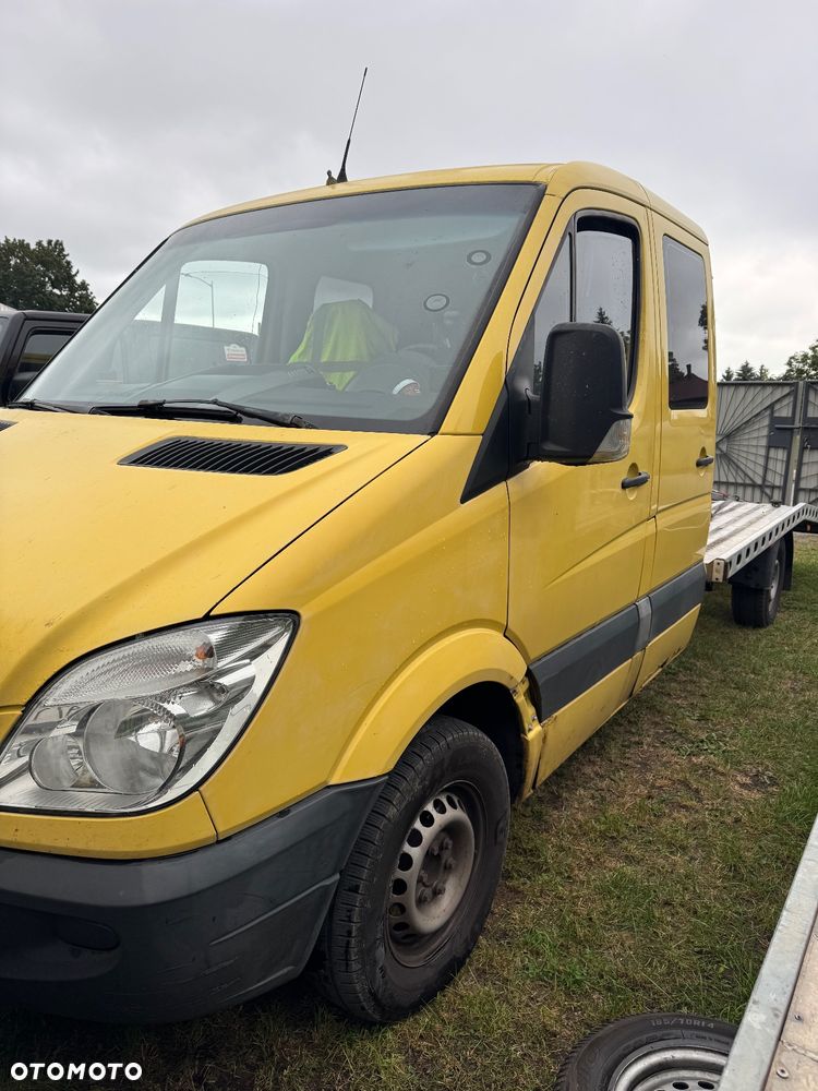 Mercedes-Benz Sprinter - 13