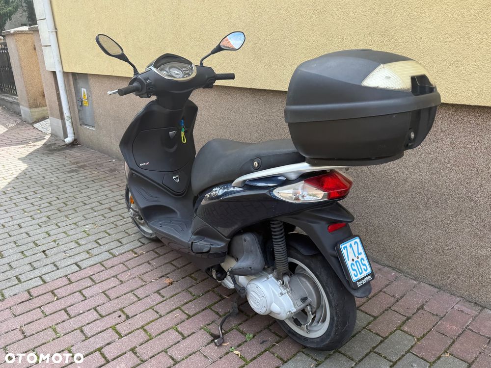 Piaggio FLY - 10
