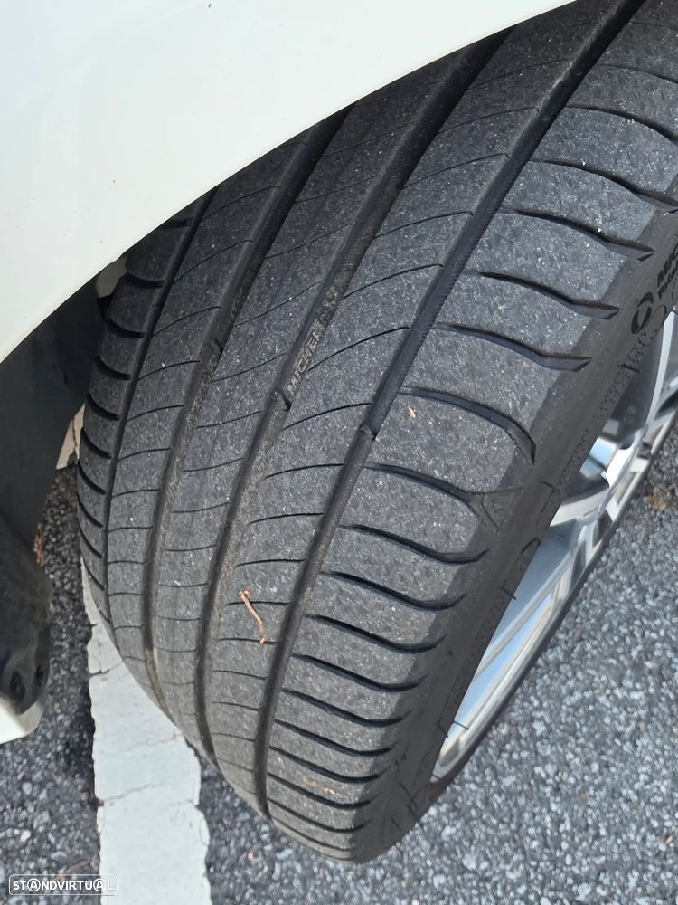 Mercedes-Benz A 180 CDI BE AMG Line - 13