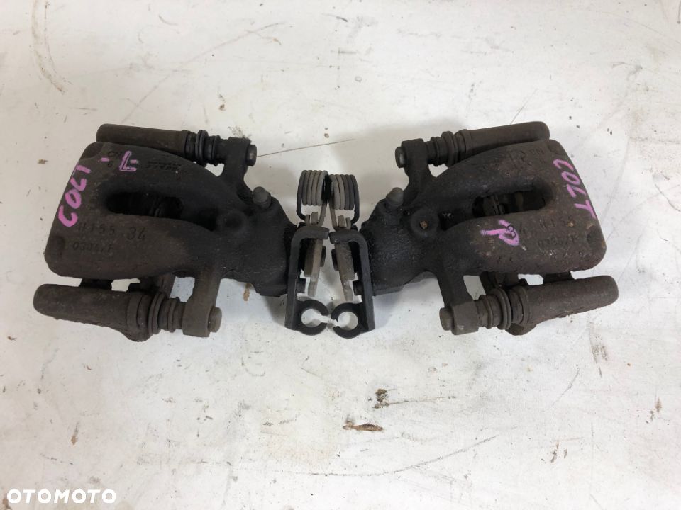 MITSUBISHI COLT  ZACISK HAMULCOWY LEWY PRAWY TYŁ - 1